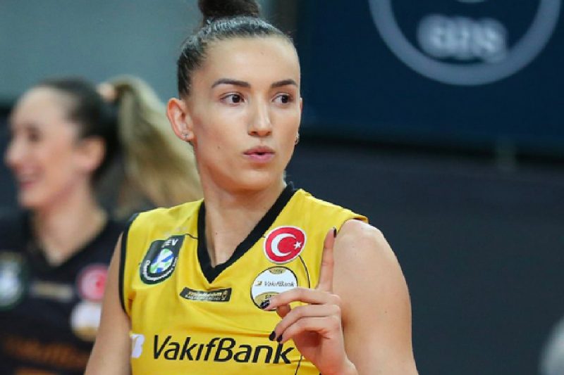 VakıfBank Finale Yükseldi