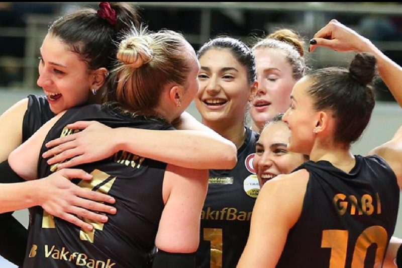 VakıfBank Seride Öne Geçti
