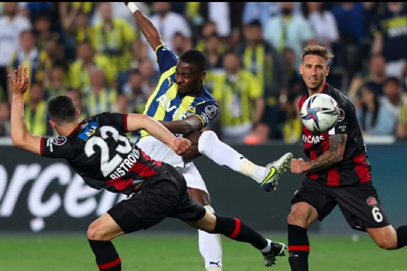 Fenerbahçe Kadıköy’de Karagümrük ile Berabere Kaldı