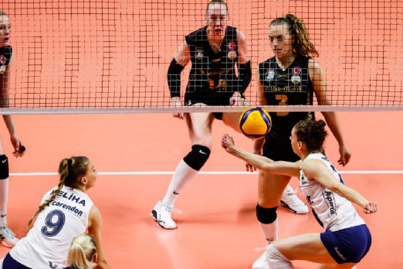Fenerbahçe Opet Seride Öne Geçti