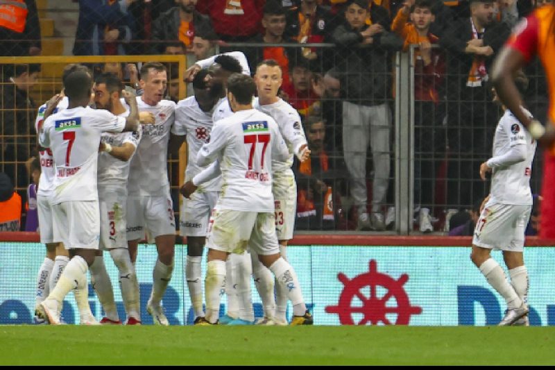Galatasaray, Sivasspor’a Karşı Evinde Kaybetti