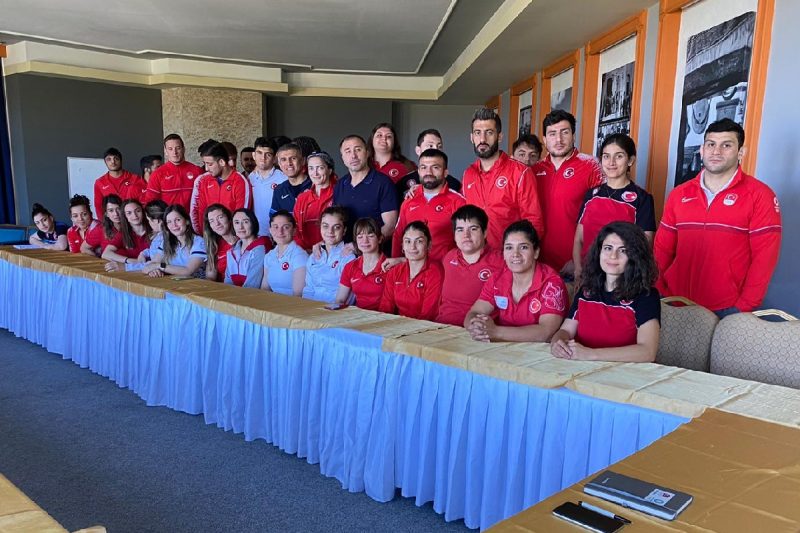 Judo Federasyon Başkanı Sezer Huysuz, Olimpik Milli Kampını Ziyaret Etti