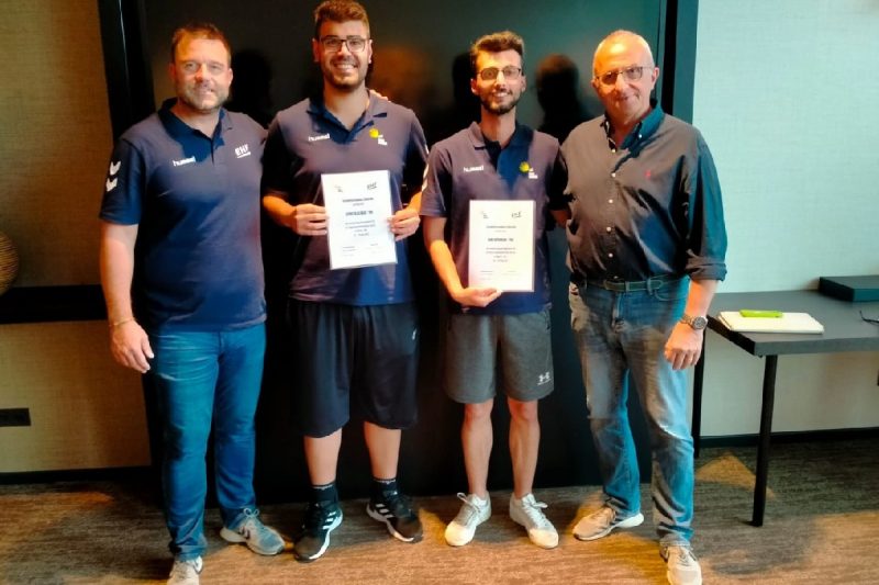 Levent Ulaş Bilgi ve Emre Cetindemir Çifti Uluslararası Plaj Hentbolu Hakemi Oldu