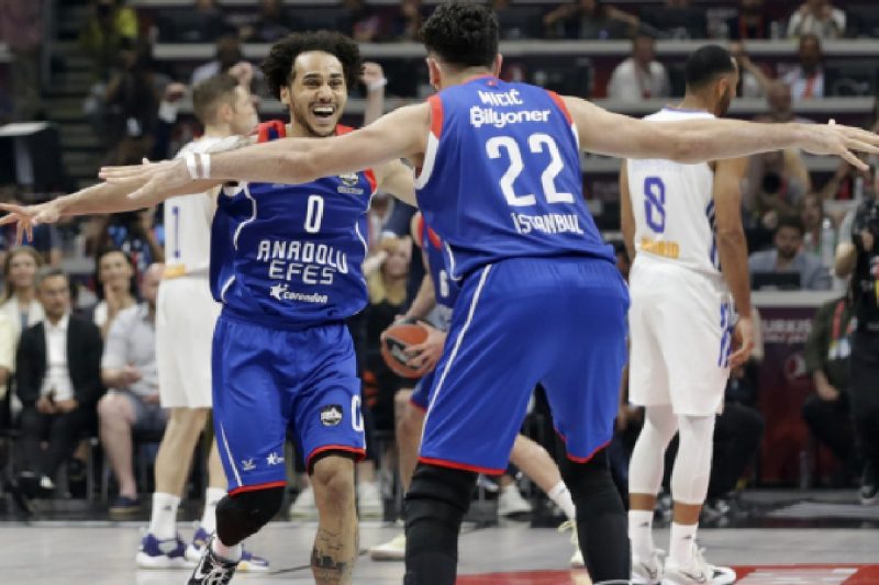 THY Avrupa Ligi’nde Şampiyon Anadolu Efes