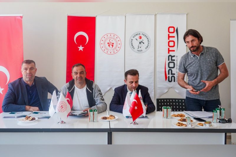U15 Serbest Güreş Türkiye Şampiyonası Başlıyor
