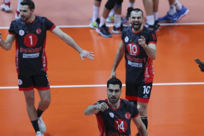 Ziraat Bankkart Seride 2-0 Öne Geçti