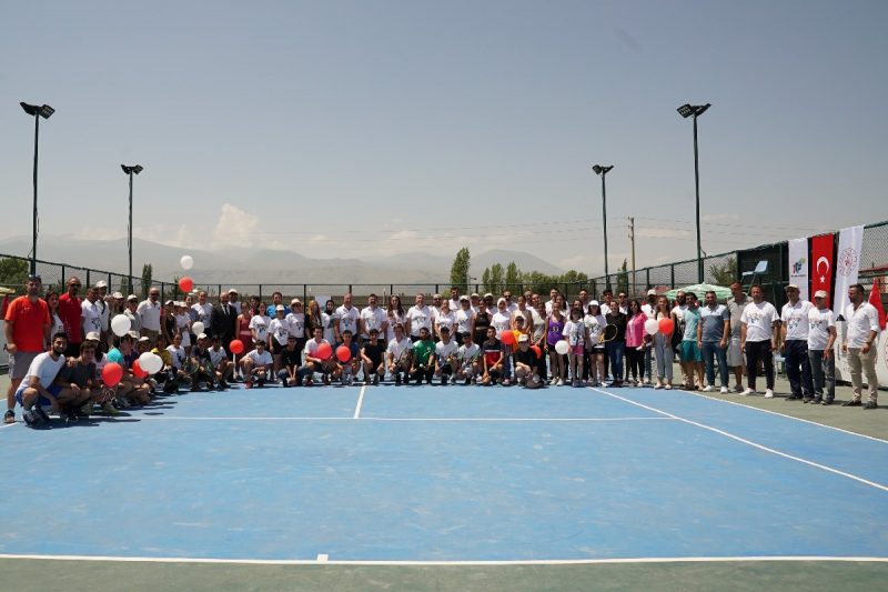 Iğdır Kayısı Cup’ın Açılışı Gerçekleşti