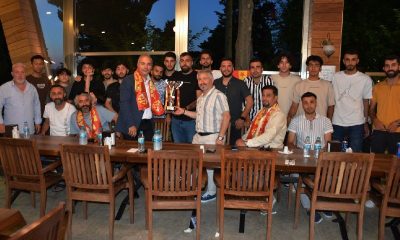 Öz Yarımburgazspor’da Şampiyonluk Yemeği