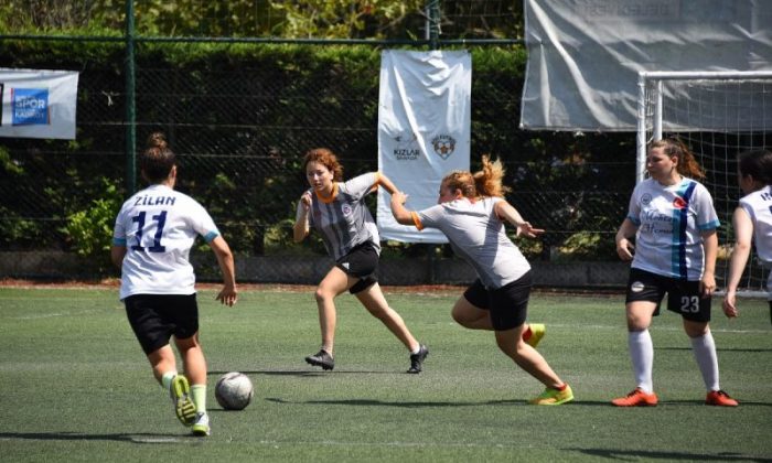 Kadıköy’de Kadınlar Futbol Heyecanı