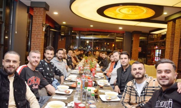 Sezon Öncesi Sefaköy Kartal Spor’a Moral Yemeği