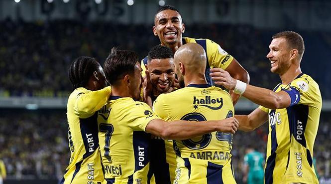 1730588168 992 Trabzonspor Fenerbahce maci oncesi son dakika gelismeleri… 0131 03 Kasim 2024