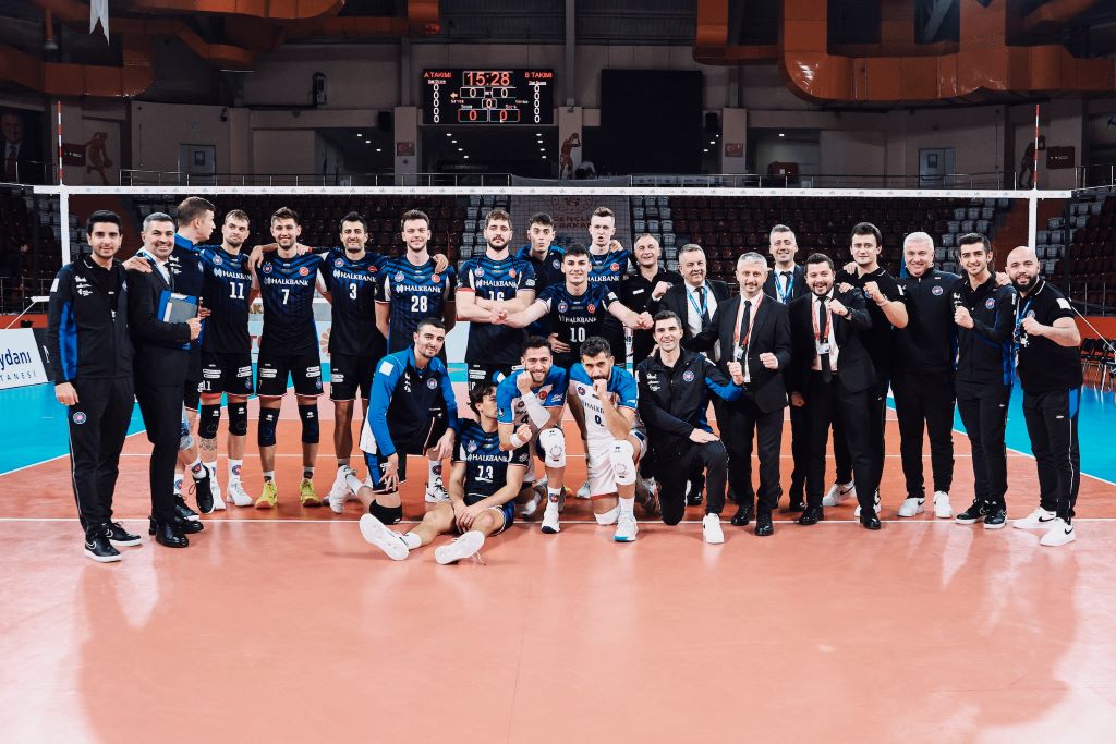 Halkbank galibiyet