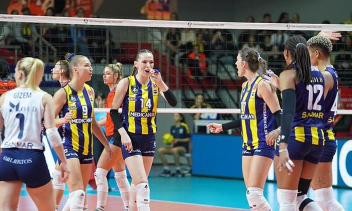 Fenerbahçe Kadın Voleybol Takımı’ndan 4’te 4!