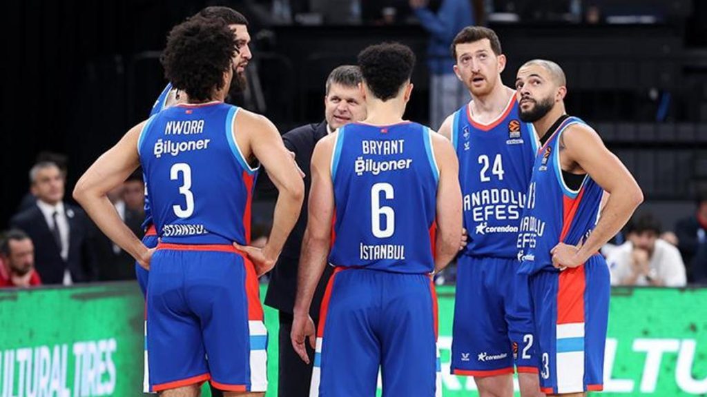 Anadolu Efes, Kızılyıldız’ı Ağırlıyor! Kritik Maç Yaklaşıyor!