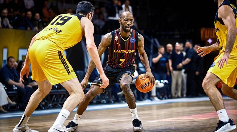 Galatasaray, Tenerife'yi Yenererek Finale Yükseldi! 2 1746883997 226 Basketbol Sampiyonlar Liginde Final Four heyecani yasaniyor Atinada ilk yari