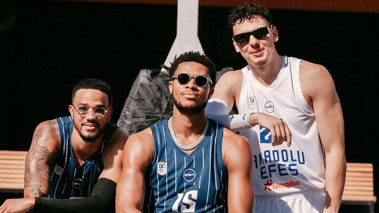 Anadolu Efes İsrail takımlarıyla maçlarını Karadağda oynayacak