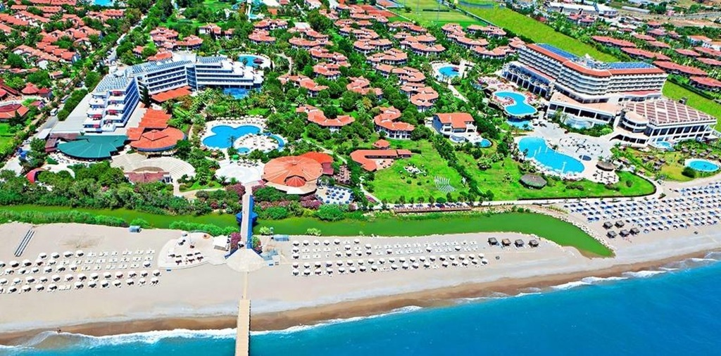 7971 Starlight Resort Hotel 84036