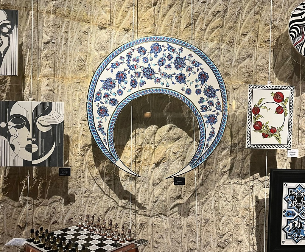 “Dreams of November” Karma Sergisi Kapadokya Güray Müzesi’nde Sanatseverlerle Buluştu