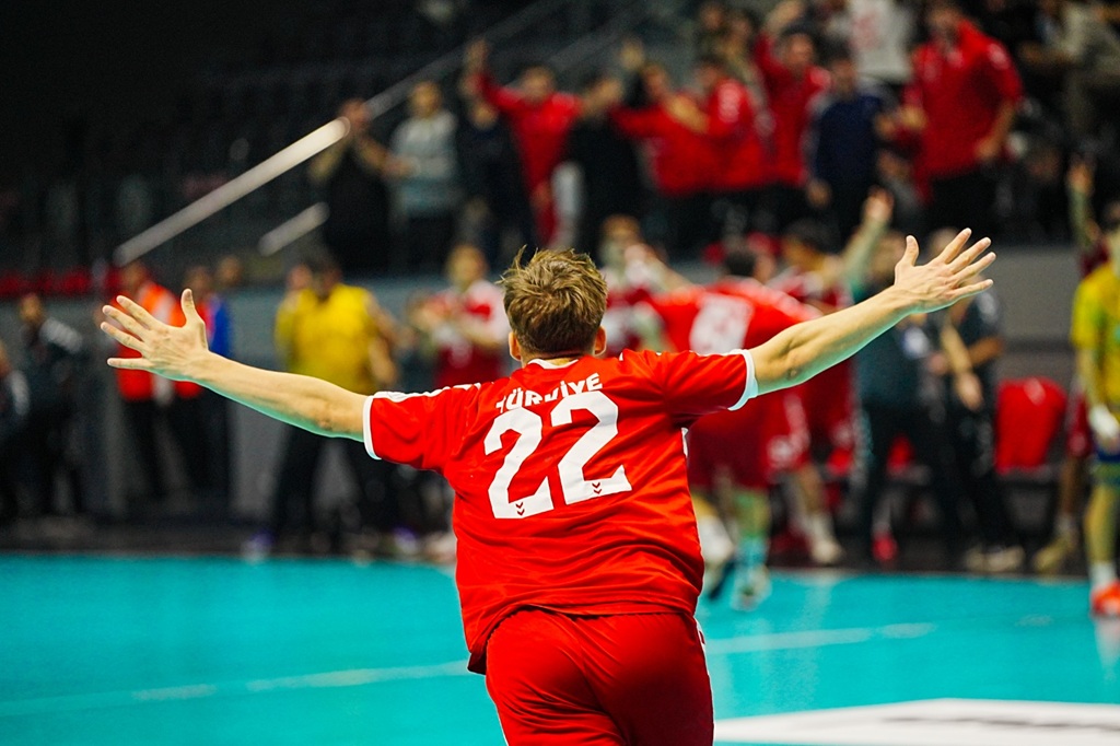 20 Yil Aranin Ardindan Avrupa Sampiyonasindayiz 8