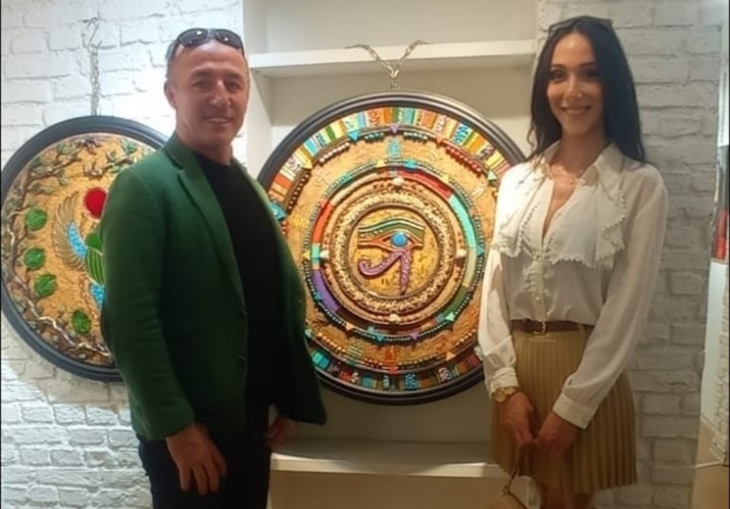 Işığın Büyüsü: GOLDEN HOUR Sanat Sergisi