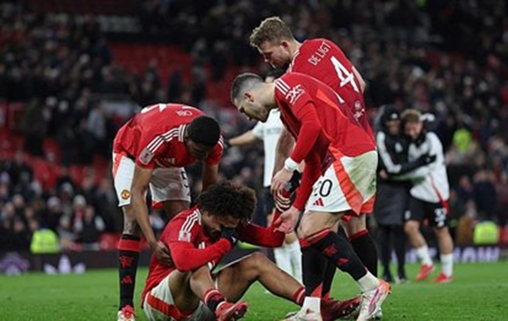 Manchester United Seriye Bağladı! (3-2) 3 mancester 3