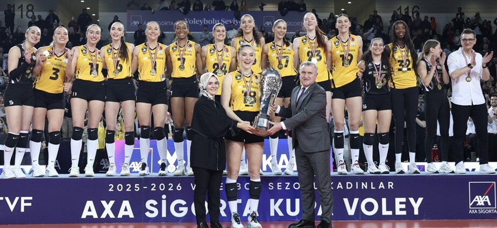 1 SAMPIYON VAKIFBANK
