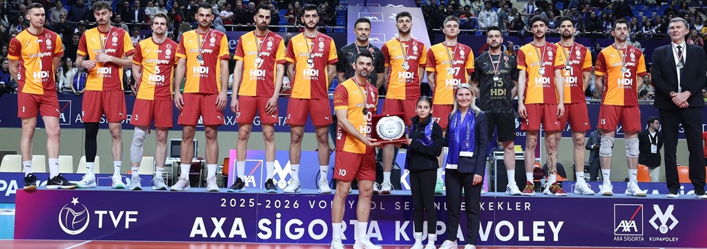 3 GALATASARAY FINALIST